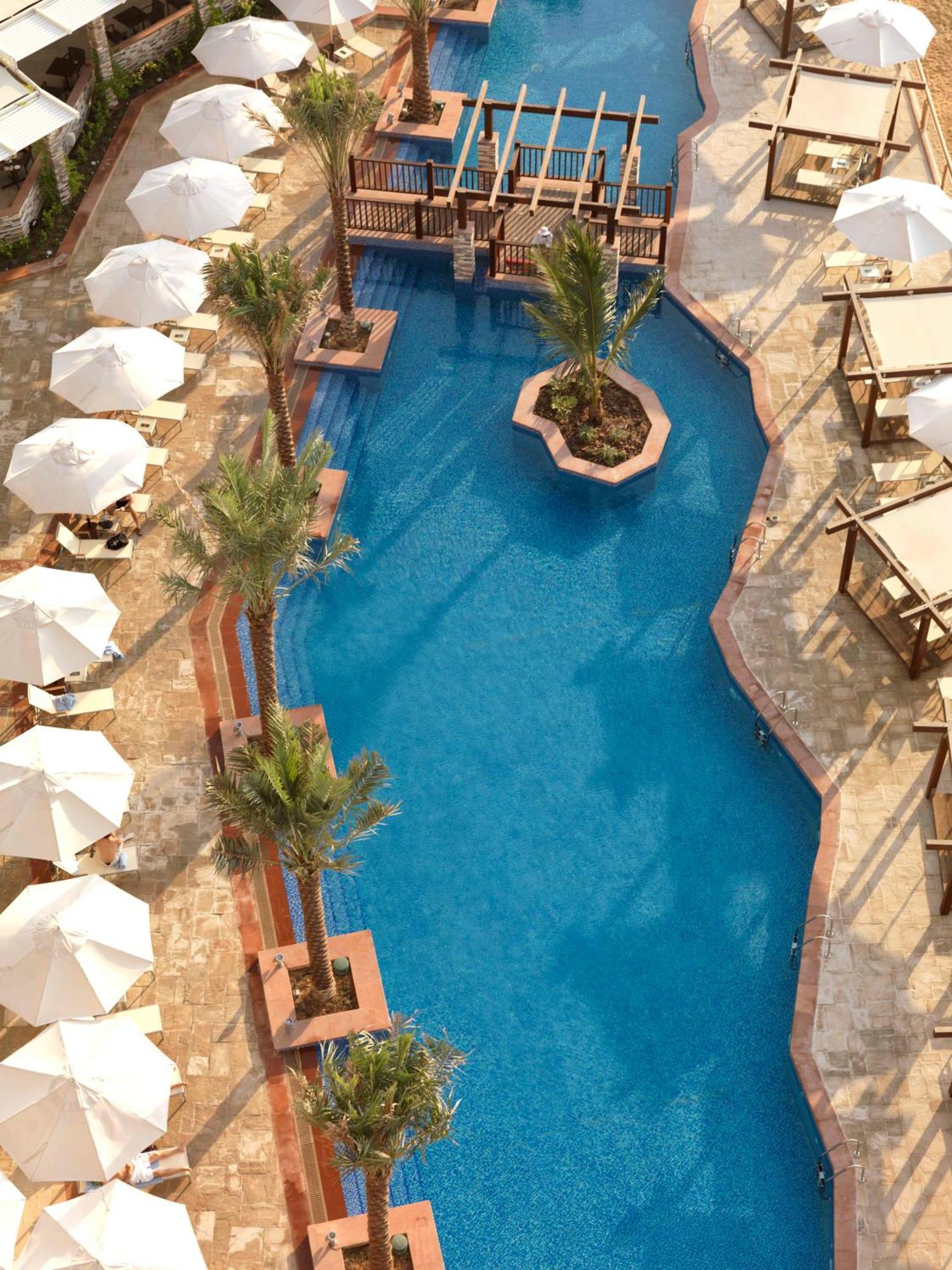 Radisson Blu Hotel, Abu Dhabi Yas Island Exterior photo